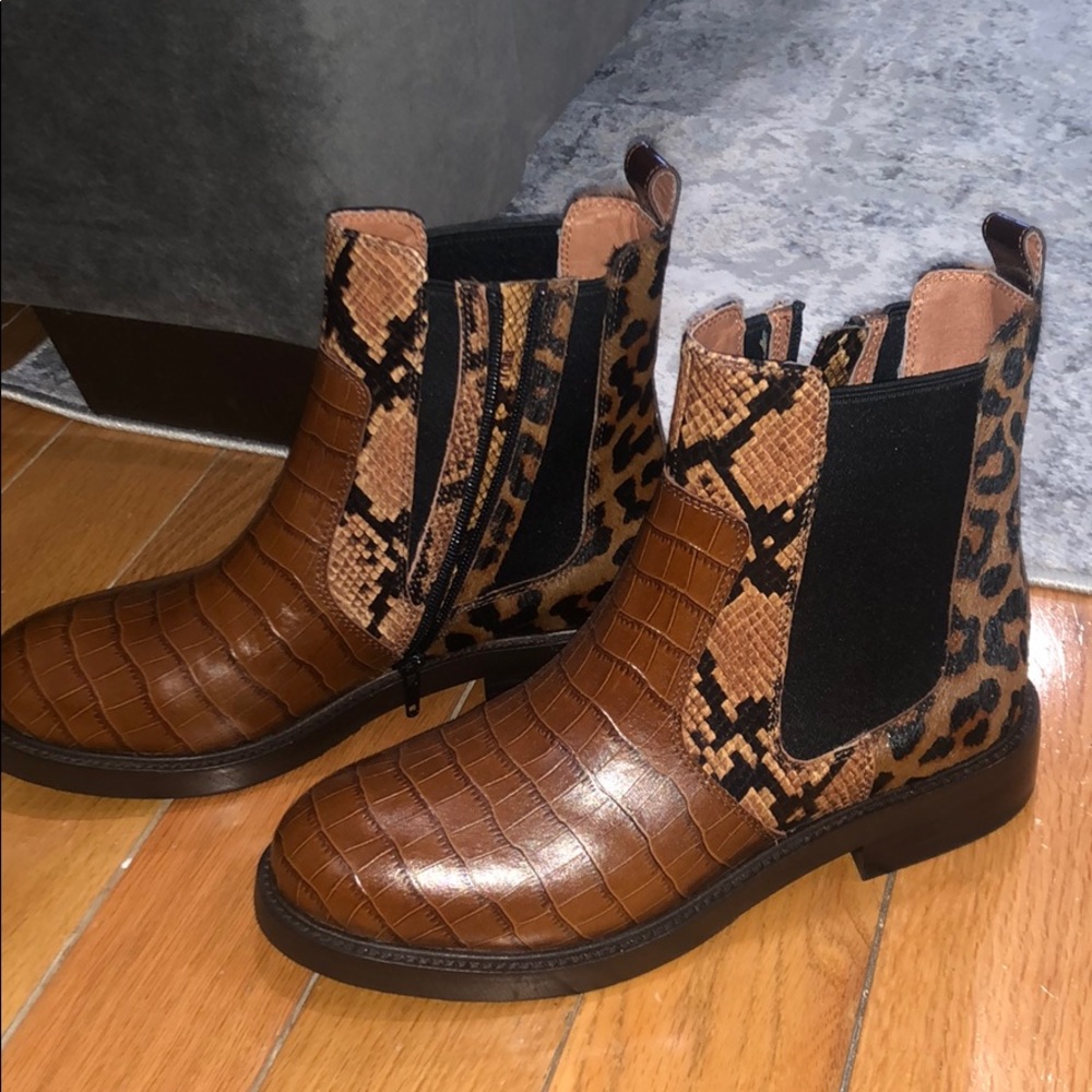 Never worn Jeffrey Campbell booties